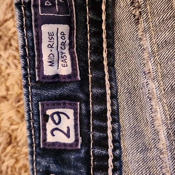 Miss Me Mid-Rise Easy Crop - Picture 5 of 12